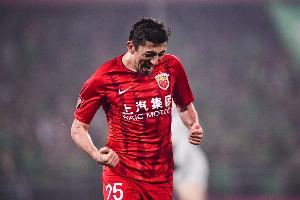 艾哈迈多夫向海港球迷送祝福：我非常想念你们，盼大家享受比赛